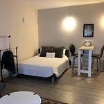 Studio Apartment Luxe- 10Min To Old Town